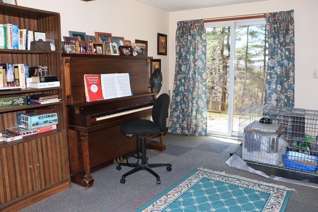 184 Hillcrest Road Needham, MA 02492 - Photo 17 of 24 Gallery Image 17