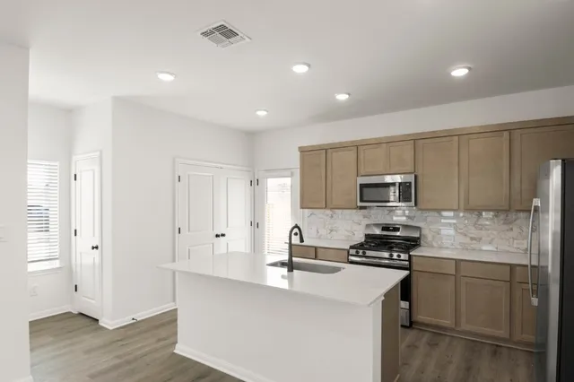 $319,900 | 1632 Esplanade Parkway, San Marcos, TX 78666