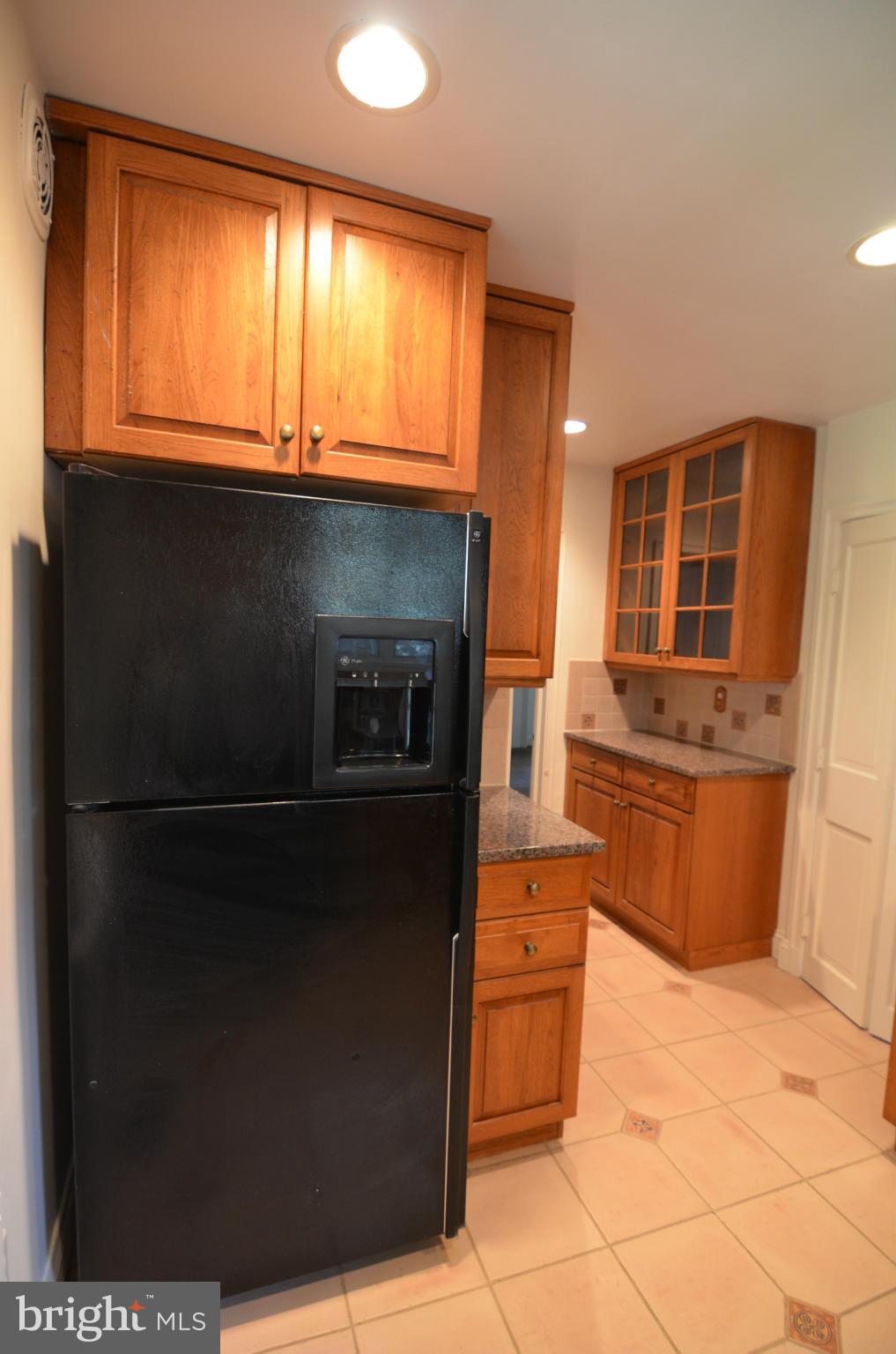 5805 Kenmore Road Baltimore, MD 21210 - Photo 9 of 25 Kitchen