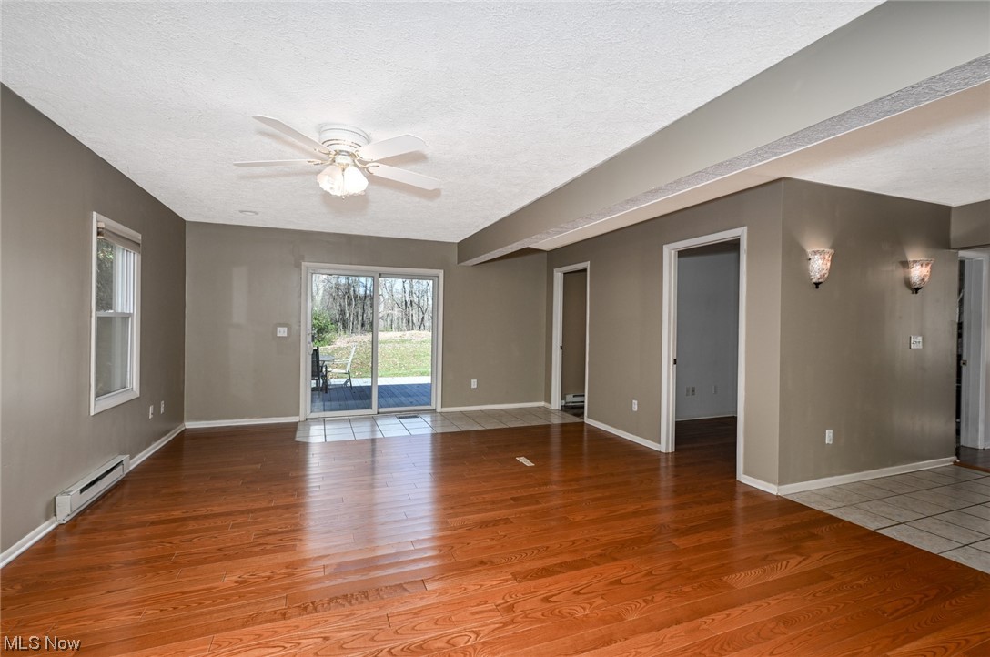 1509 McTaggart Road Stow, OH 44224 - Photo 11 of 30 main living room has half bath and bonus office space