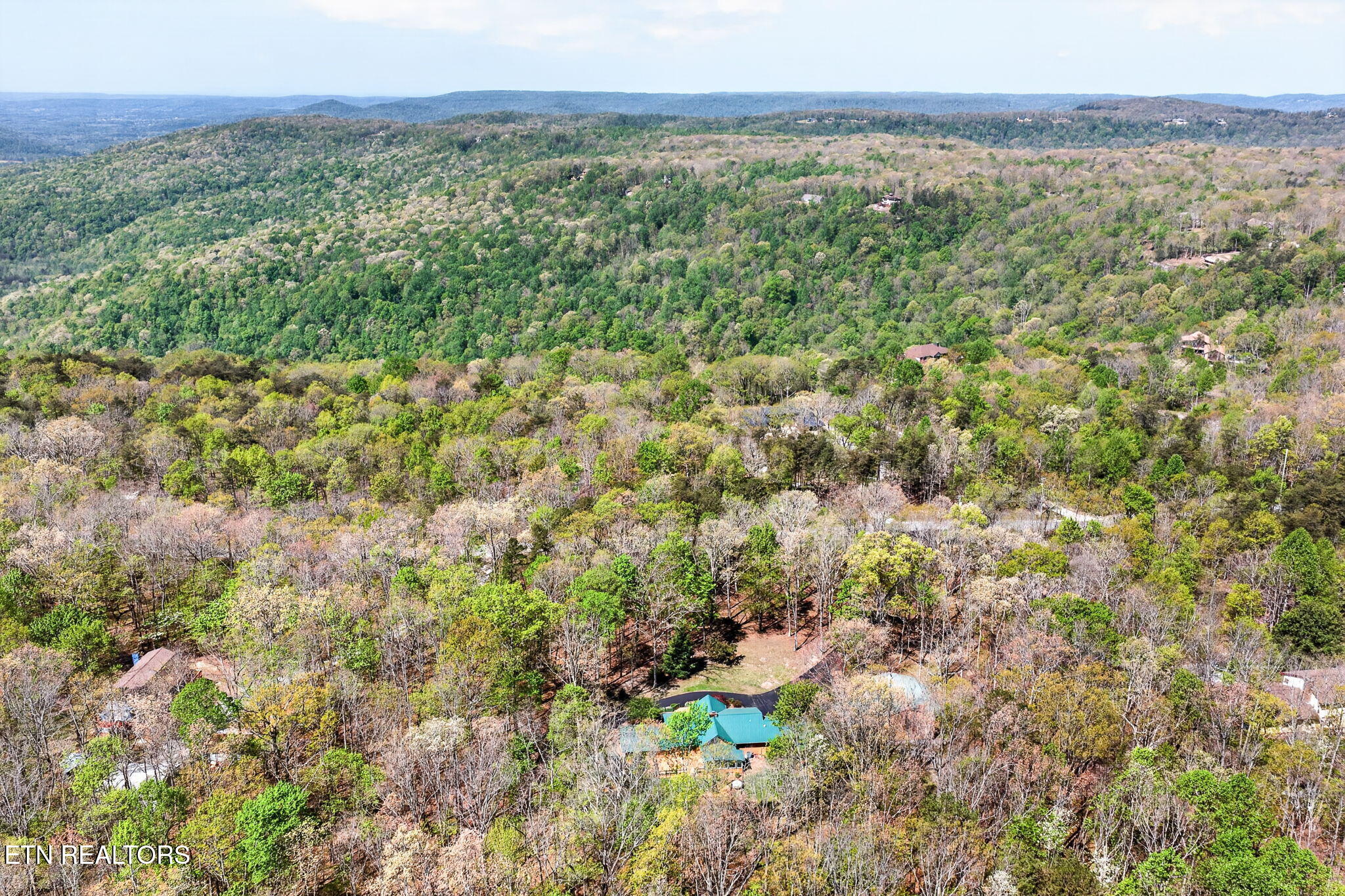 1535 East Overlook Road Monterey, TN 38574 - Photo 40 of 42 62-web-or-mls-1535 E Overlook Rd_326_TNP