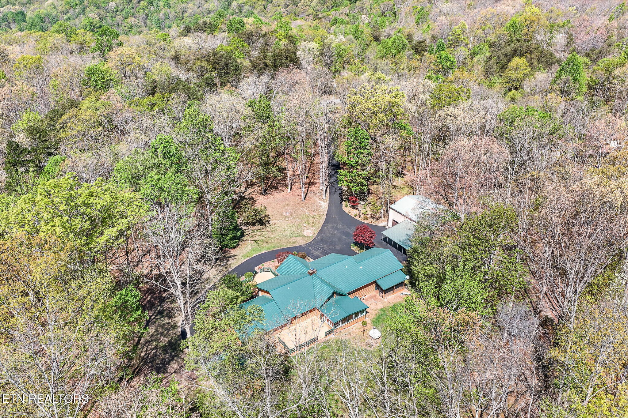 1535 East Overlook Road Monterey, TN 38574 - Photo 41 of 42 64-web-or-mls-1535 E Overlook Rd_336_TNP