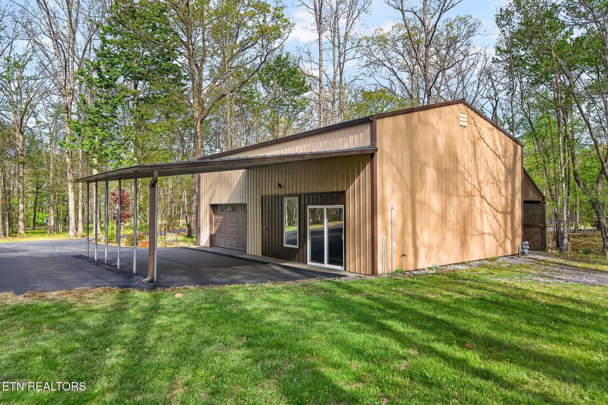 1535 East Overlook Road Monterey, TN 38574 - Photo 7 of 42 8-web-or-mls-1535 E Overlook Rd_053_TNPC