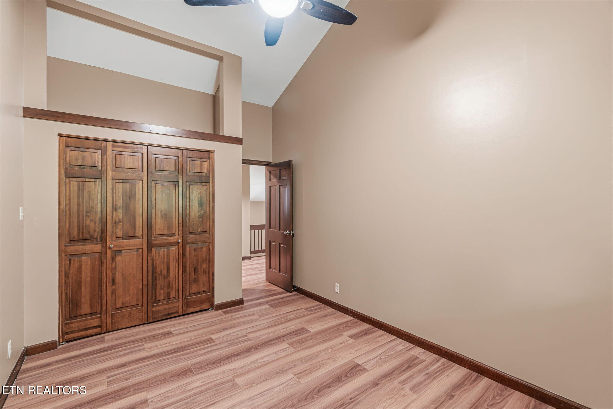 138 Newell Lane Oak Ridge, TN 37830 - Photo 24 of 51 138 Newell Ln - Bedroom 2 (2)