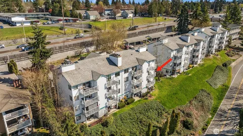 $212,998 | 28602 16th Avenue South, Unit 301, Federal Way, WA 98003
