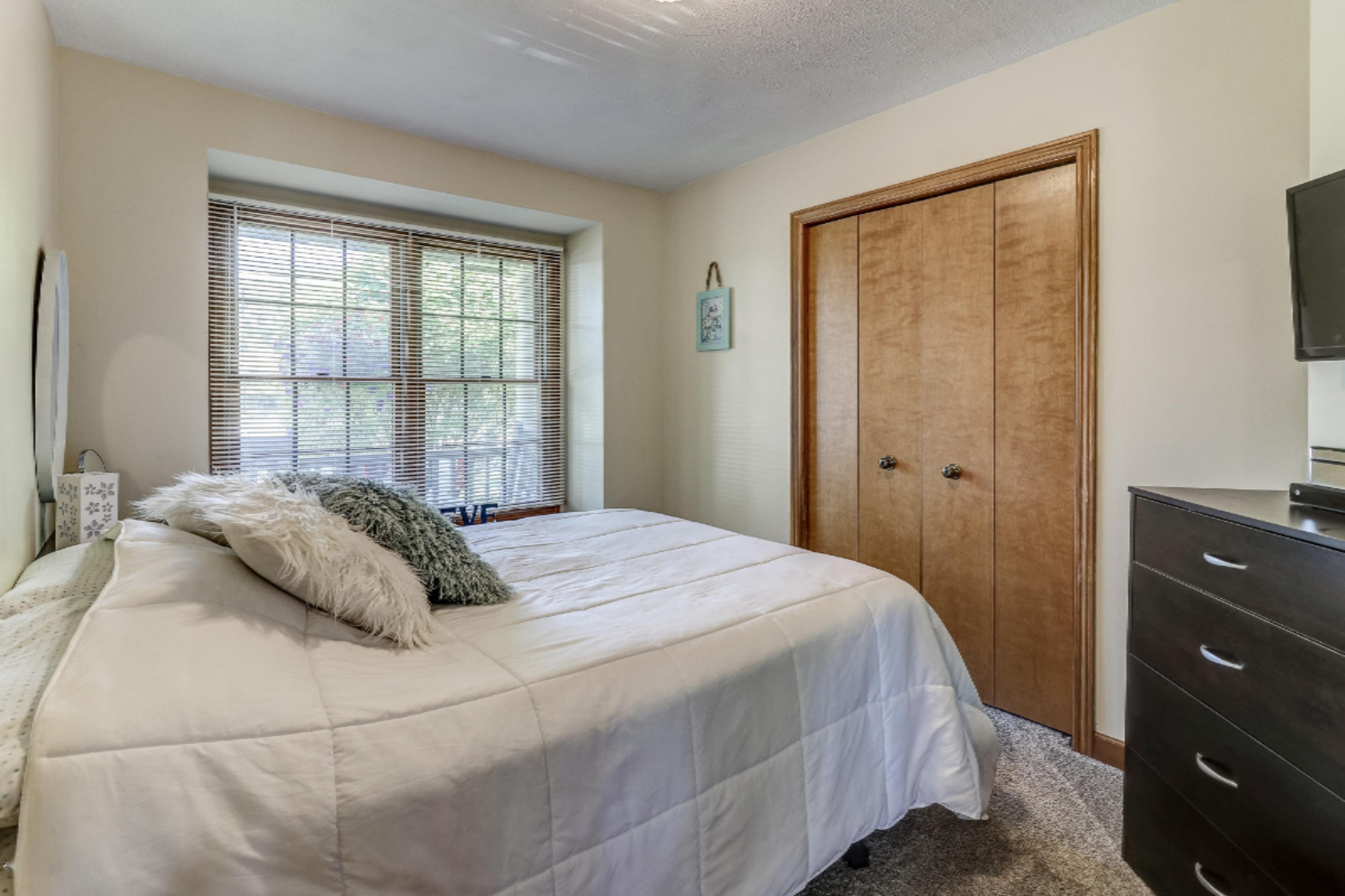 15726 Riverside Drive Spring Lake, MI 49456 - Photo 18 of 52 15726 Riverside Dr, Spring Lake Blended-