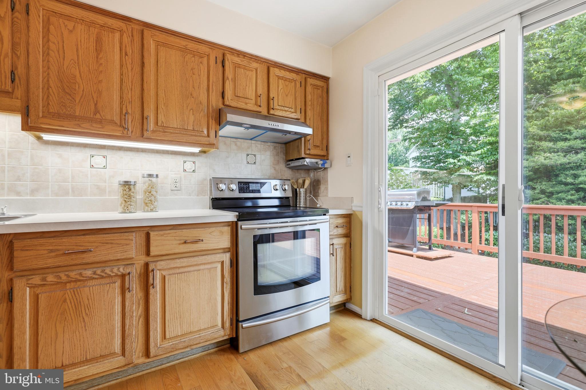 7211 Ashview Drive Springfield, VA 22153 - Photo 11 of 74 Kitchen