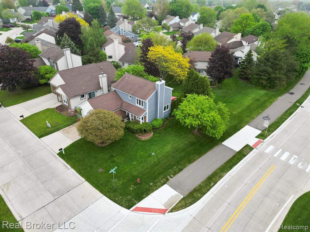 1480 Colony Drive Rochester Hills, MI 48307 - Photo 16 of 58