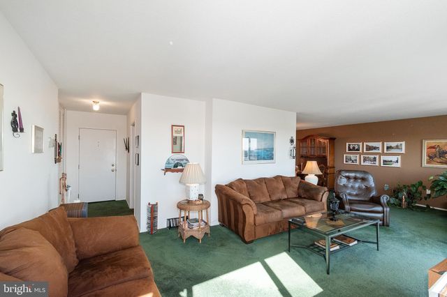 $162,500 | 1 East University Parkway, Unit 1305, Baltimore, MD 21218