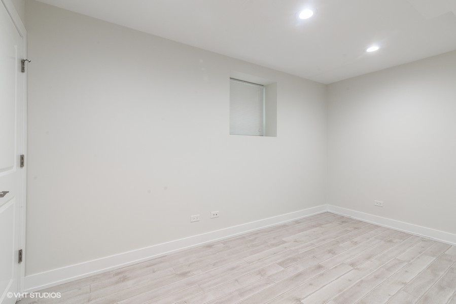 1914 West Crystal Street, Unit GF Chicago, IL 60622 - Photo 9 of 11