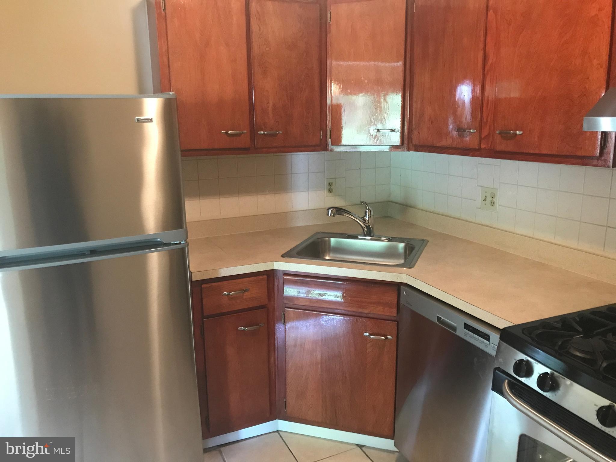 3120 Brinkley Road, Unit 3301 Temple Hills, MD 20748 - Photo 2 of 7