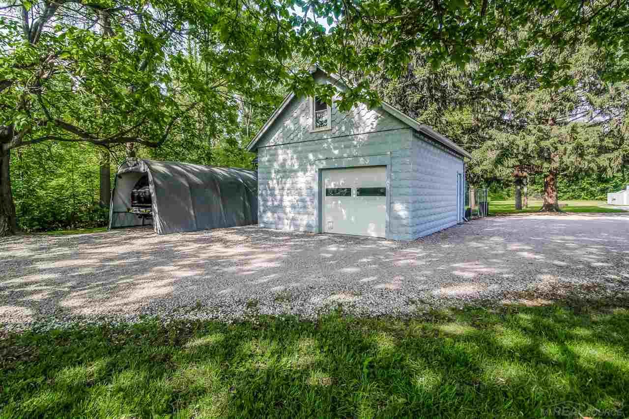2052 Bauman Road Columbus, MI 48063 - Photo 29 of 31 31350677-28.JPG