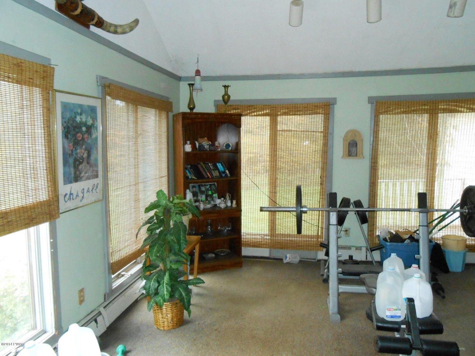 331 Rt 590 Greeley, PA 18425 - Photo 15 of 26