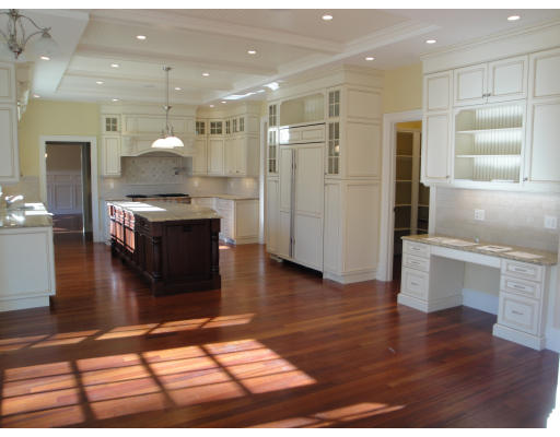 240 Bristol Road Wellesley, MA 02481 - Photo 5 of 13