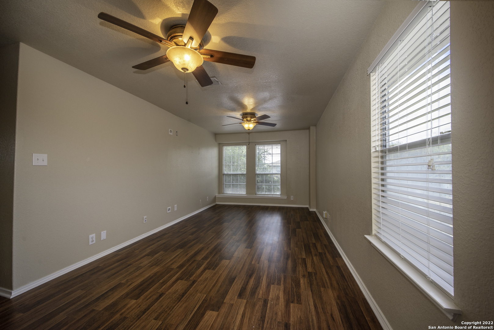 518 Reba Converse, TX 78109 - Photo 11 of 35