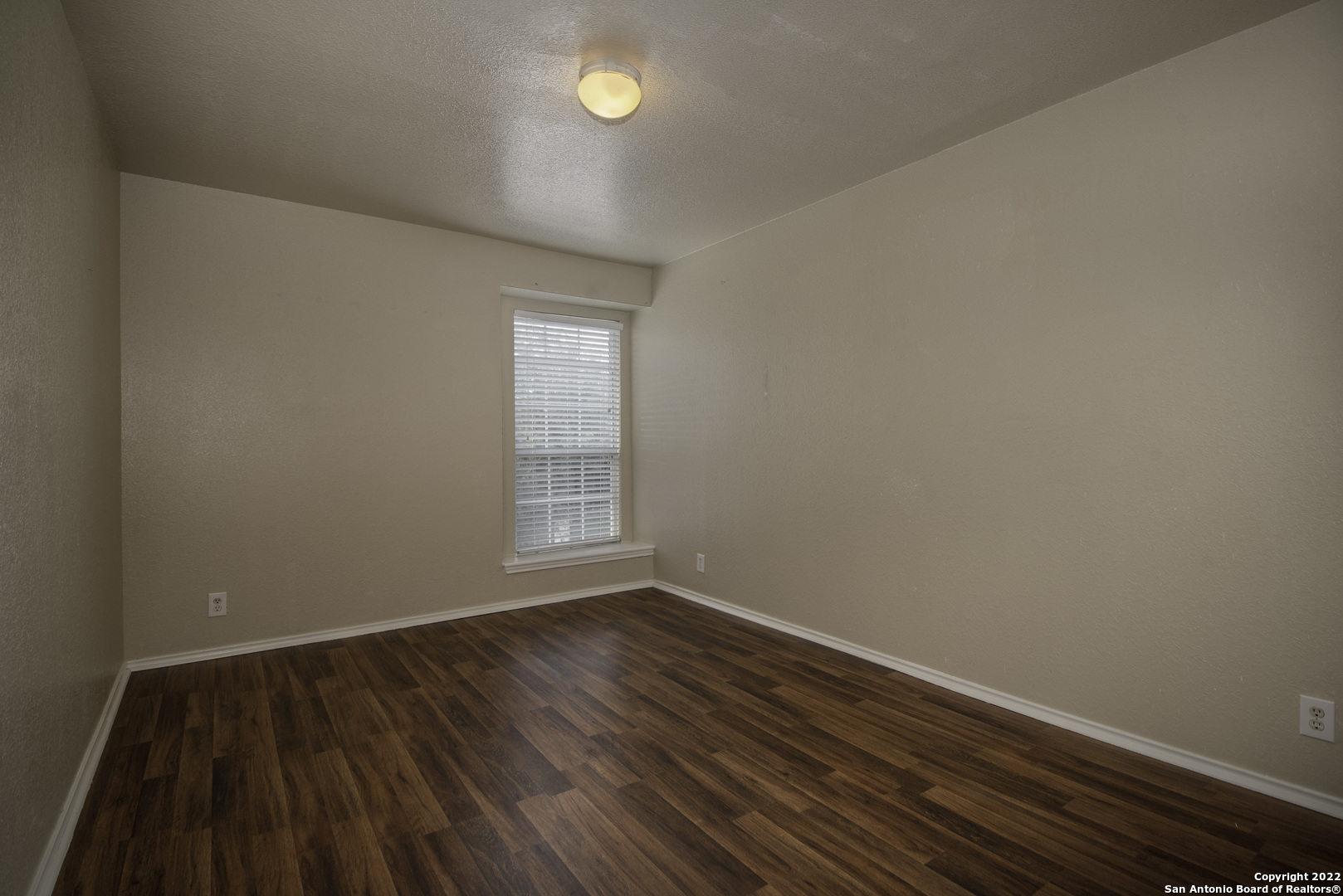 518 Reba Converse, TX 78109 - Photo 16 of 35