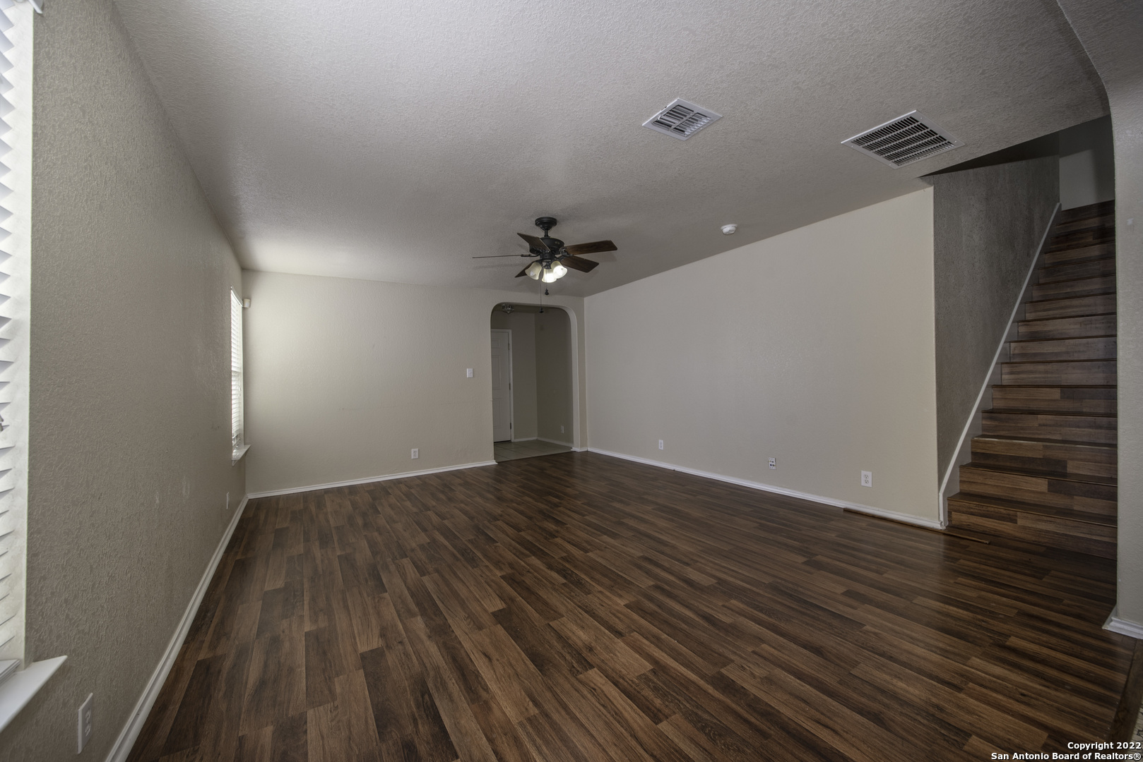 518 Reba Converse, TX 78109 - Photo 4 of 35