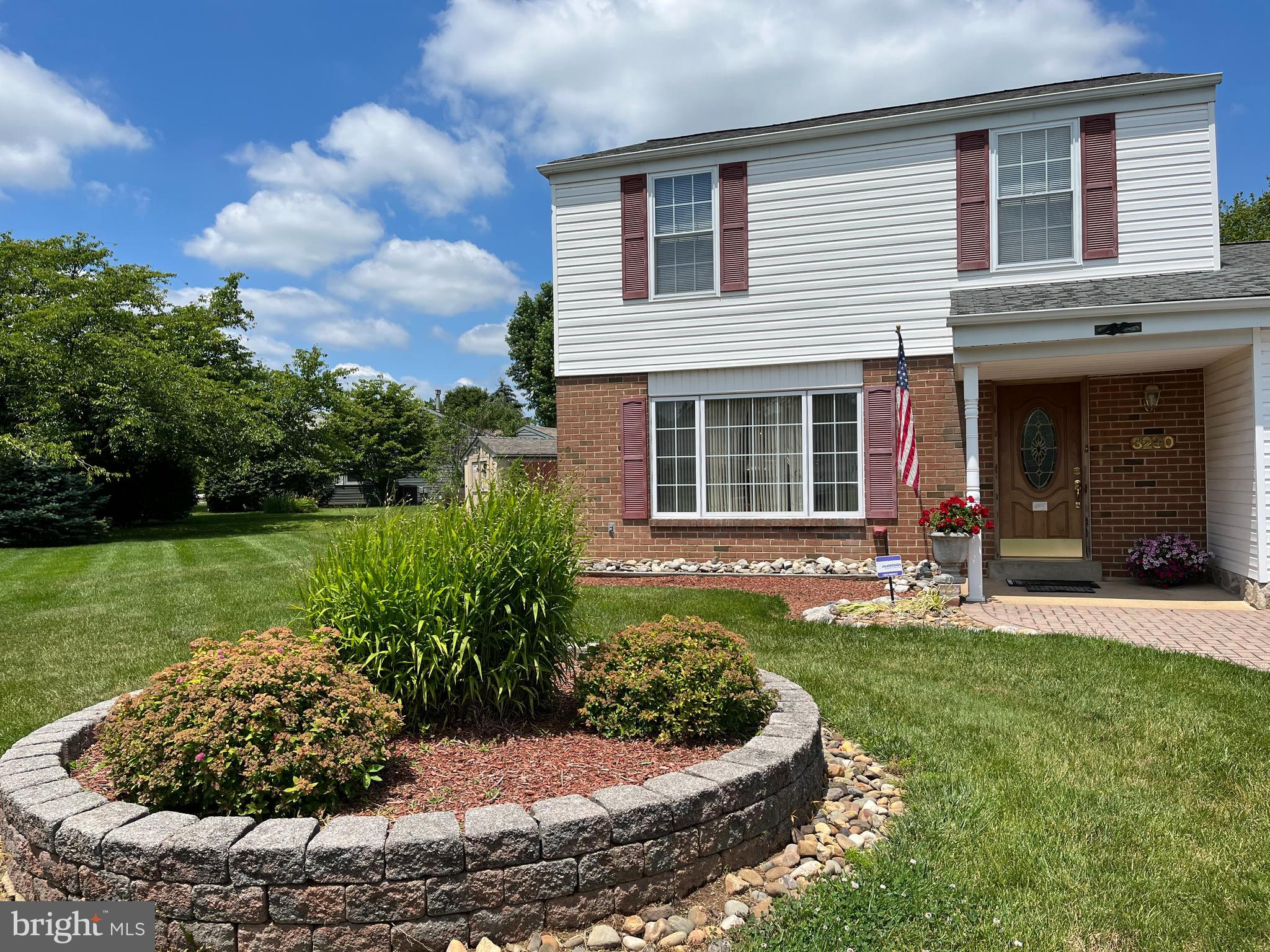 3290 Claridge Road Bensalem, PA 19020 - Photo 9 of 85 Landscaping
