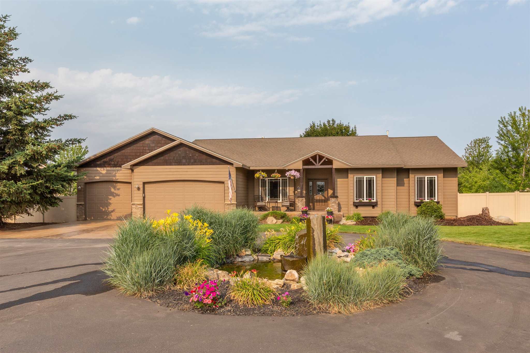 5207 North Mayhew Road Spokane Valley, WA 99216 - Photo 1 of 32