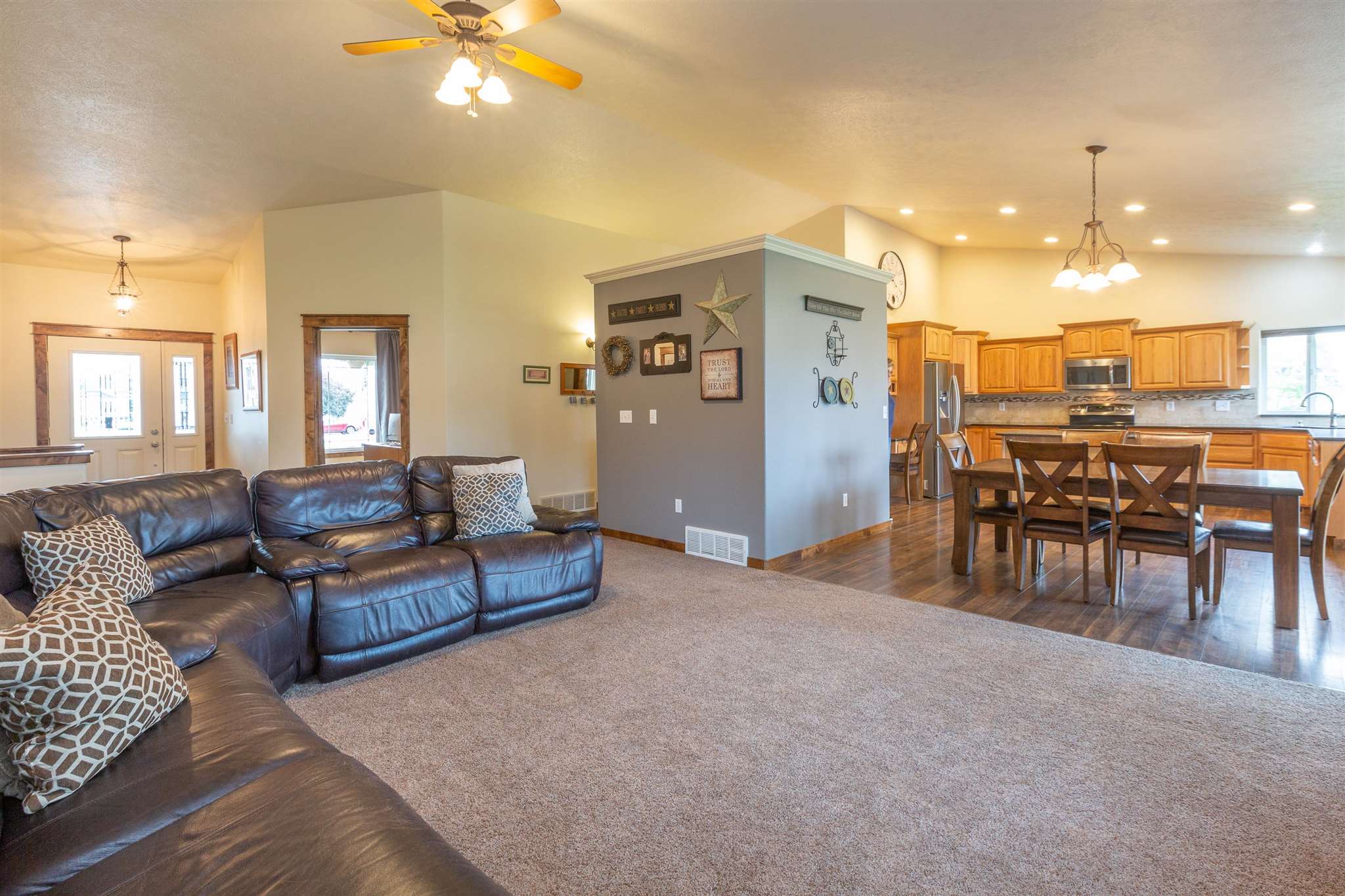 5207 North Mayhew Road Spokane Valley, WA 99216 - Photo 5 of 32