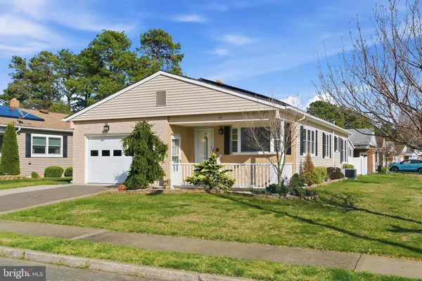 $329,000 | 55 Woodstock Drive, Toms River, NJ 08757