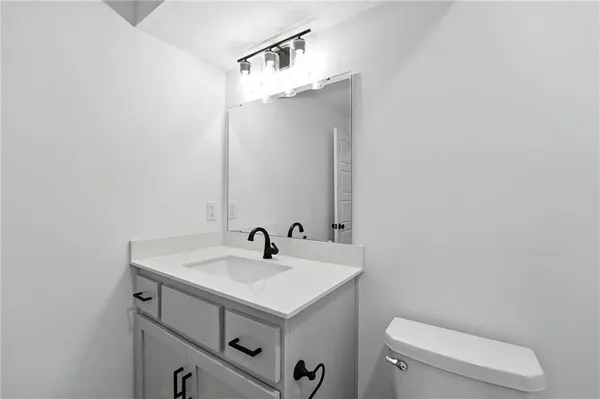 $532,282 | 10523 North Jarboe Street, Kansas City, MO 64155