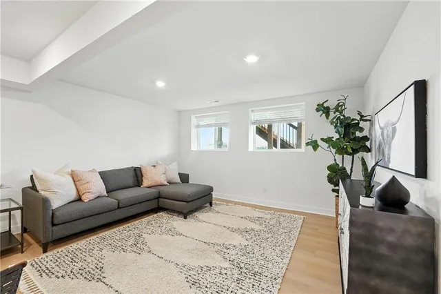 $532,282 | 10523 North Jarboe Street, Kansas City, MO 64155