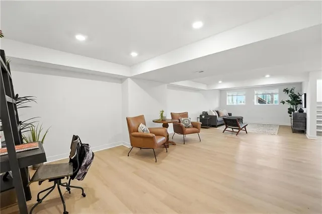 $532,282 | 10523 North Jarboe Street, Kansas City, MO 64155