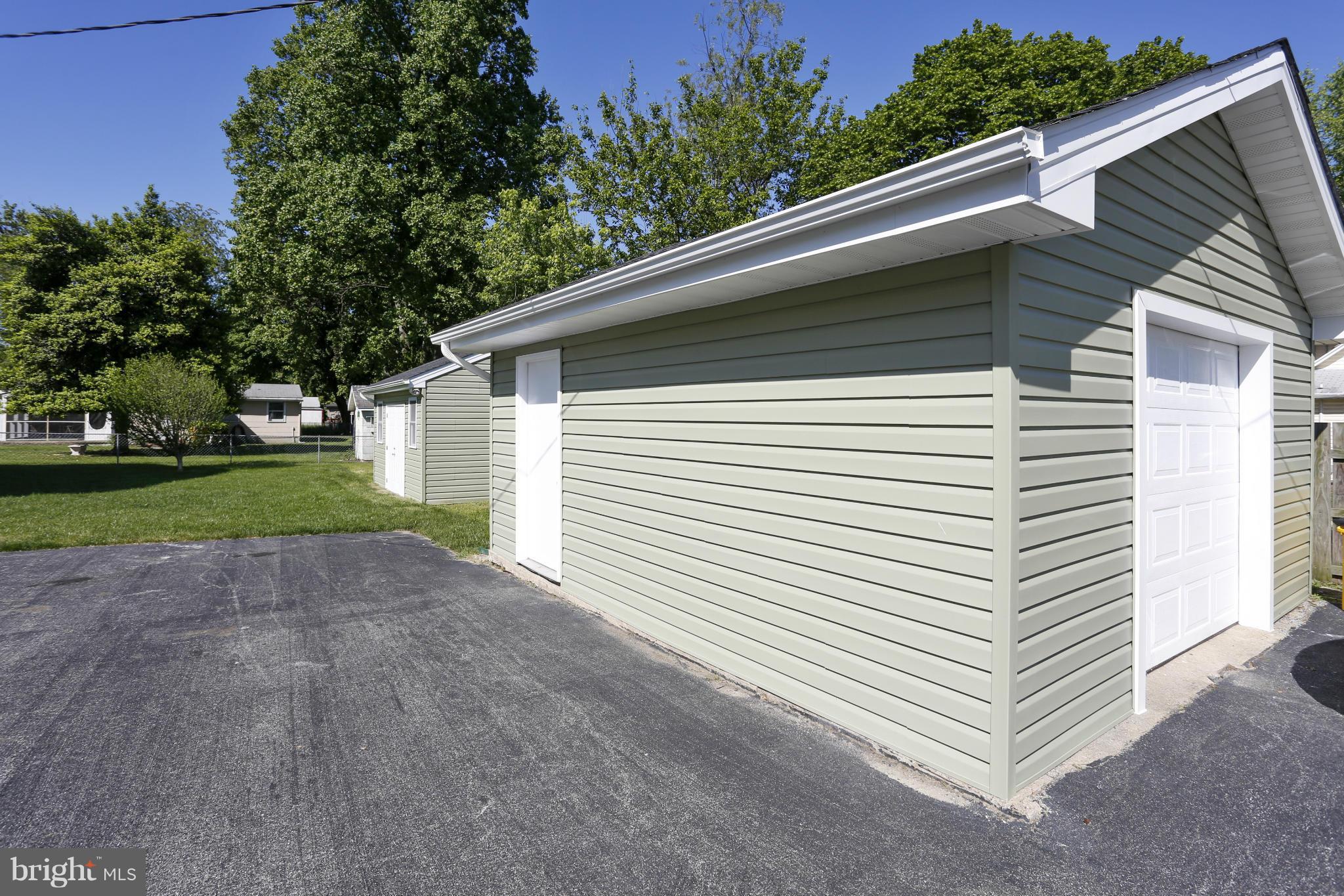 268 Arundel Road Pasadena, MD 21122 - Photo 26 of 30 Exterior (Rear) Oversized Detached Garage w/ Power