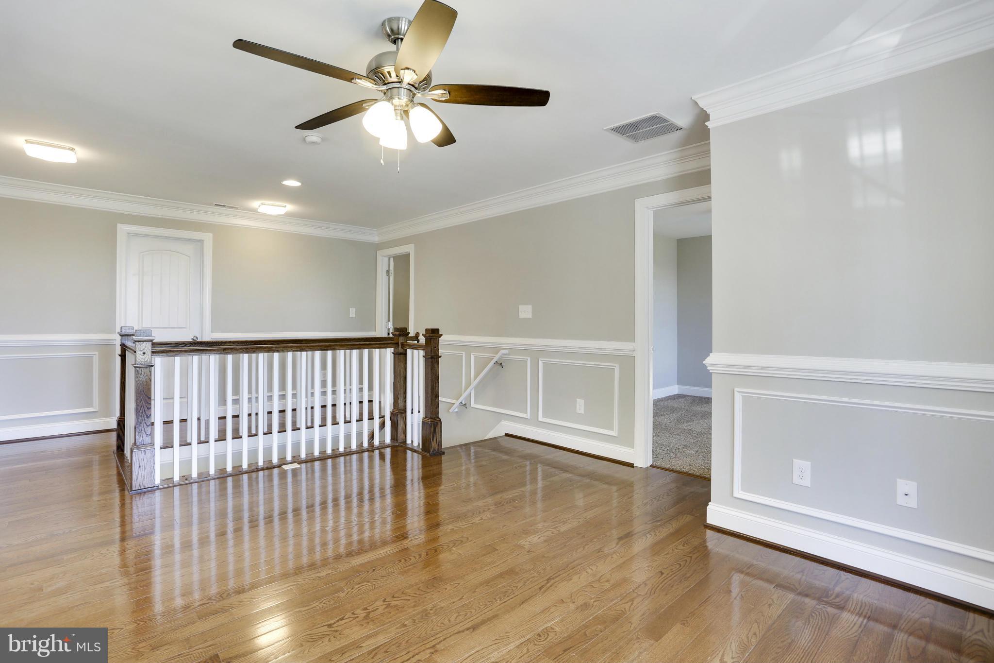 268 Arundel Road Pasadena, MD 21122 - Photo 10 of 30 Upper Level Loft w/ Waterview