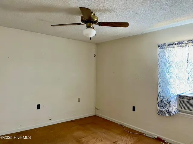 $179,000 | 120 Clem Fulcher Court, Atlantic, NC 28511