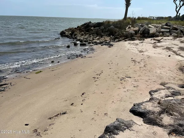 $169,000 | 120 Clem Fulcher Court, Atlantic, NC 28511