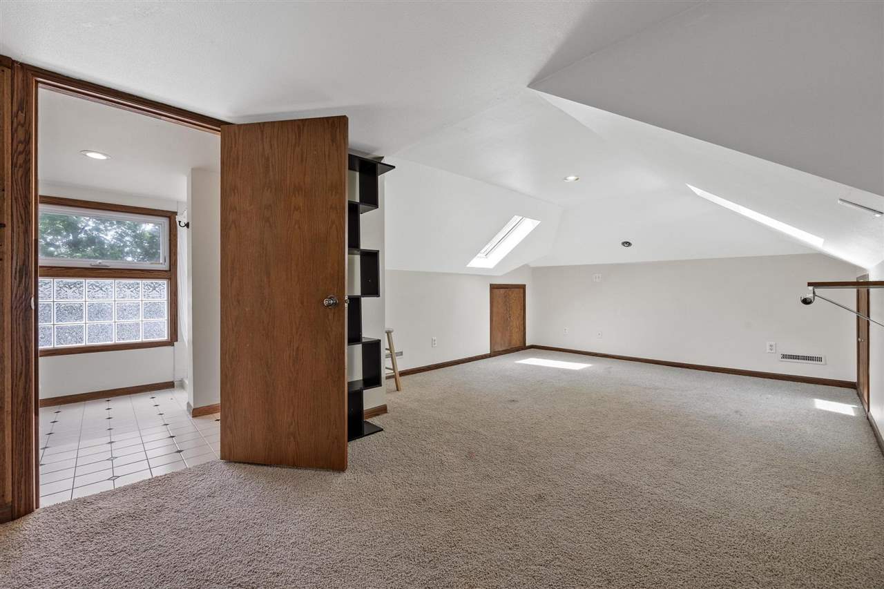 2665 Anchorage Road Northeast Solon, IA 52333 - Photo 19 of 32 Gallery Image 19