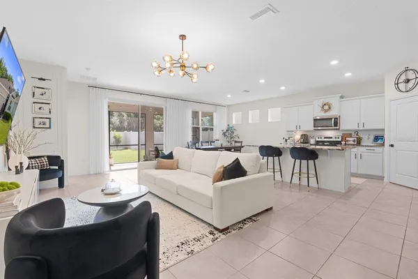 $380,000 | 8362 Wheat Stone Drive, Zephyrhills, FL 33540