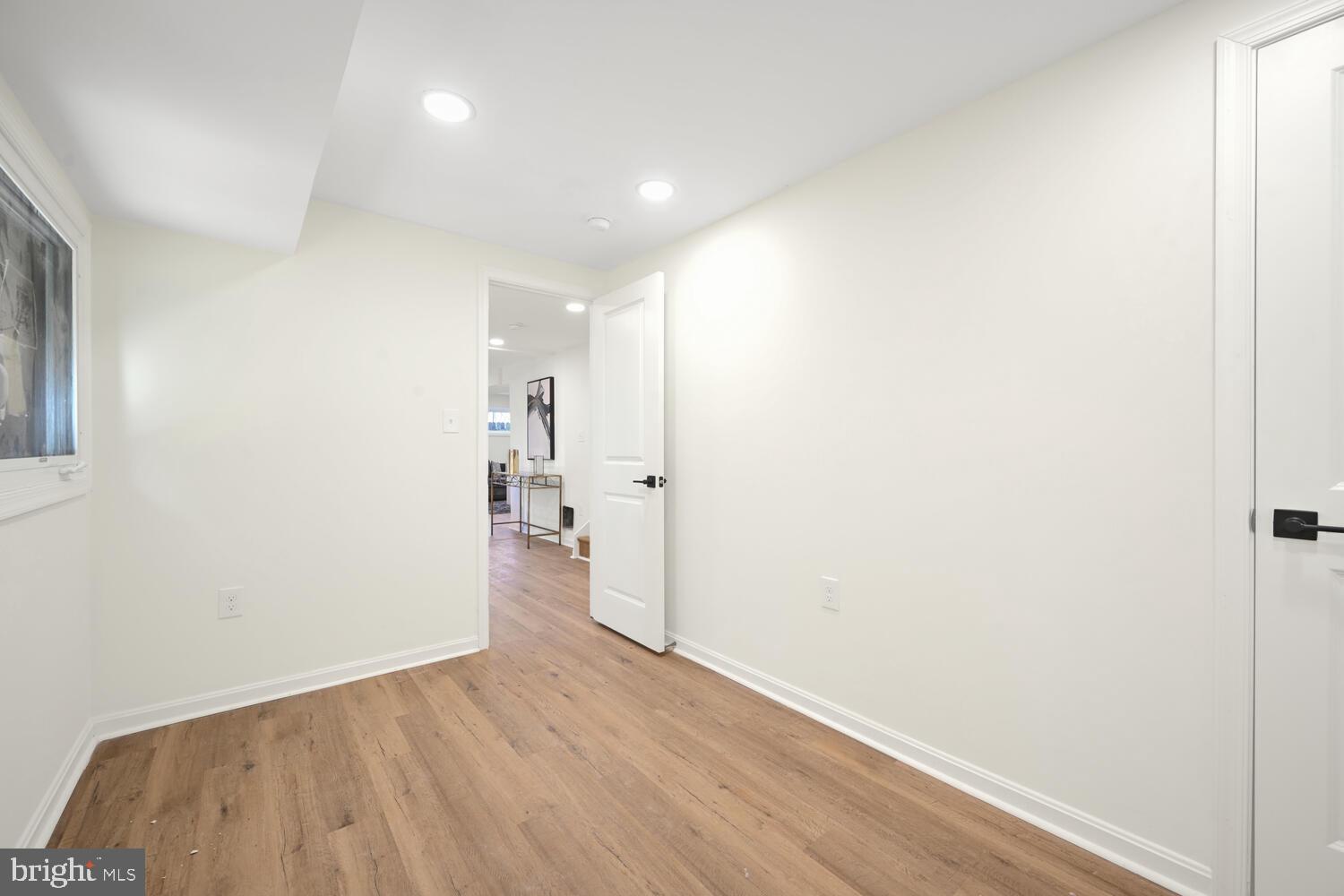 9117 Tuckerman Street Lanham, MD 20706 - Photo 32 of 44