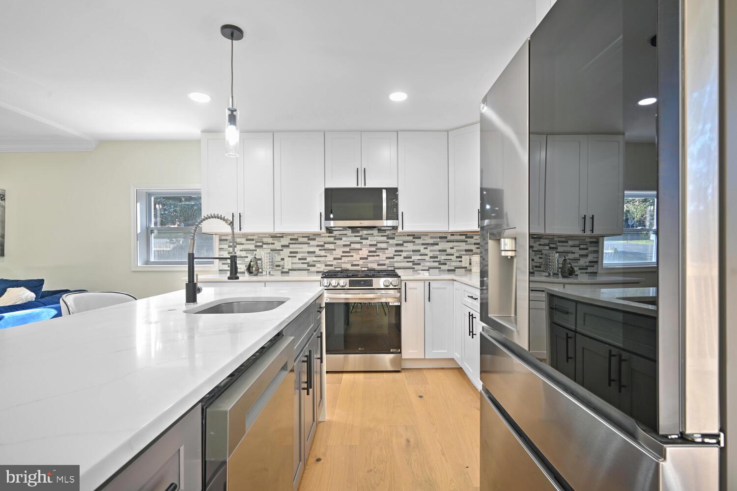 9117 Tuckerman Street Lanham, MD 20706 - Photo 10 of 44