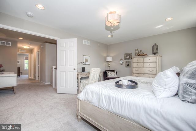 $688,636 | 45 Midsummer Drive, Newtown Square, PA 19073