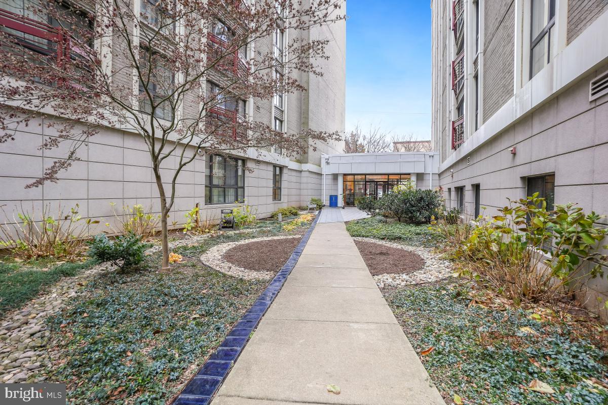 7915 Eastern Avenue Northwest, Unit 1208 Silver Spring, MD 20910 - Photo 24 of 31 Courtyard