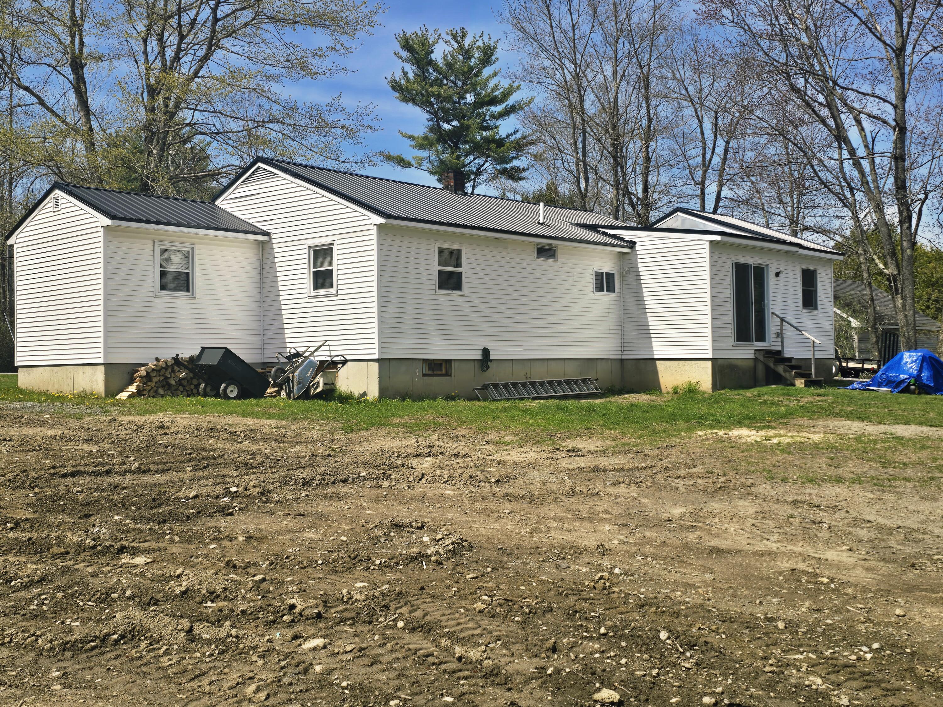 278 Middle Road Oakland, ME 04963 - Photo 5 of 47