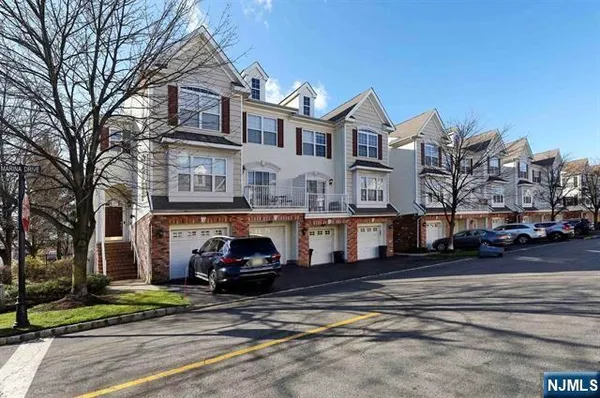 $639,000 | 2 Marina Drive, Bayonne, NJ 07002