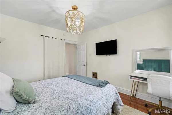 $298,000 | 5133 Goethe Avenue, St. Louis, MO 63109