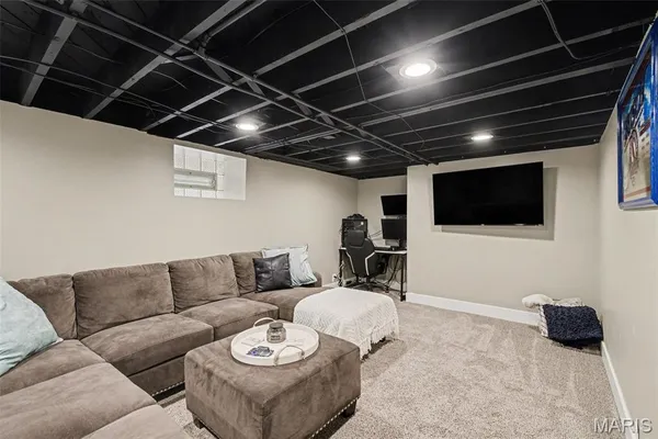 $298,000 | 5133 Goethe Avenue, St. Louis, MO 63109