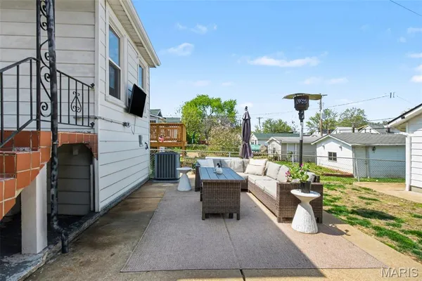 $298,000 | 5133 Goethe Avenue, St. Louis, MO 63109