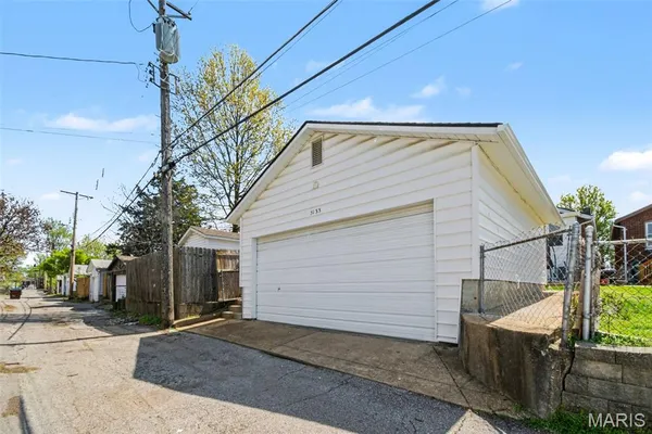 $298,000 | 5133 Goethe Avenue, St. Louis, MO 63109