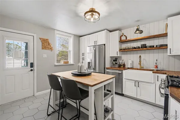 $298,000 | 5133 Goethe Avenue, St. Louis, MO 63109