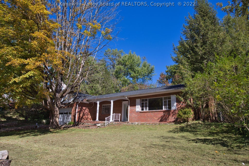 166 Dutch Road Charleston, WV 25302 - Photo 3 of 24 Gallery Image 3