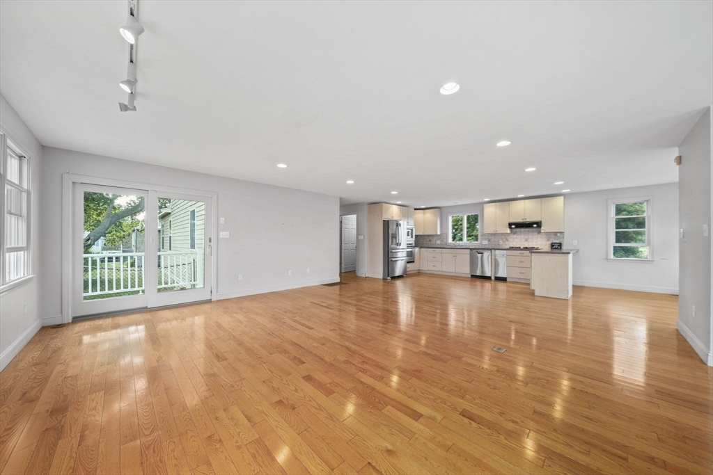 1 6th Street Hull, MA 02045 - Photo 15 of 42