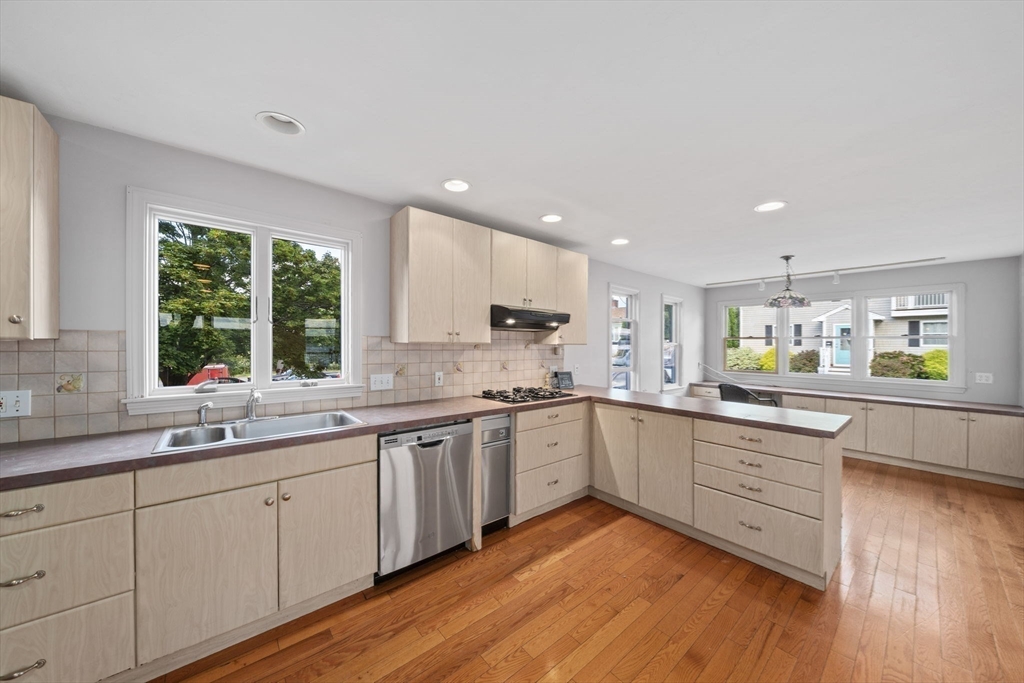 1 6th Street Hull, MA 02045 - Photo 17 of 42