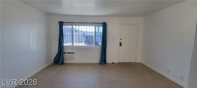 4600 Paradise Road, Unit 17 Las Vegas, NV 89169 - Photo 3 of 6