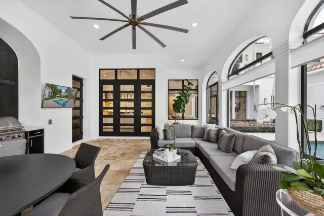 $8,999,000 | 213 VÃa Palacio, Palm Beach Gardens, FL 33418